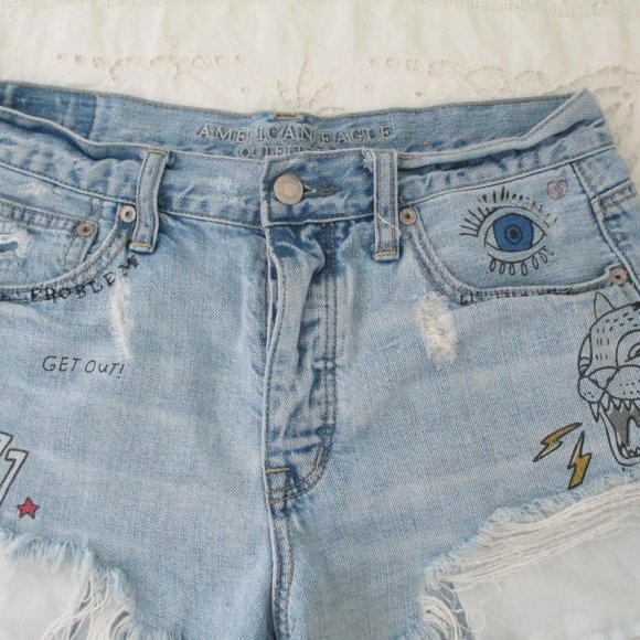 American Eagle Outfitter  Distressed Denim Shorts - Picture 7 of 8